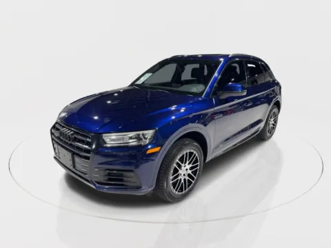 More photos of 2020 Audi Q5 45 TFSI Titanium Premium Sport Utility 4D at Car Place Dallas, TX