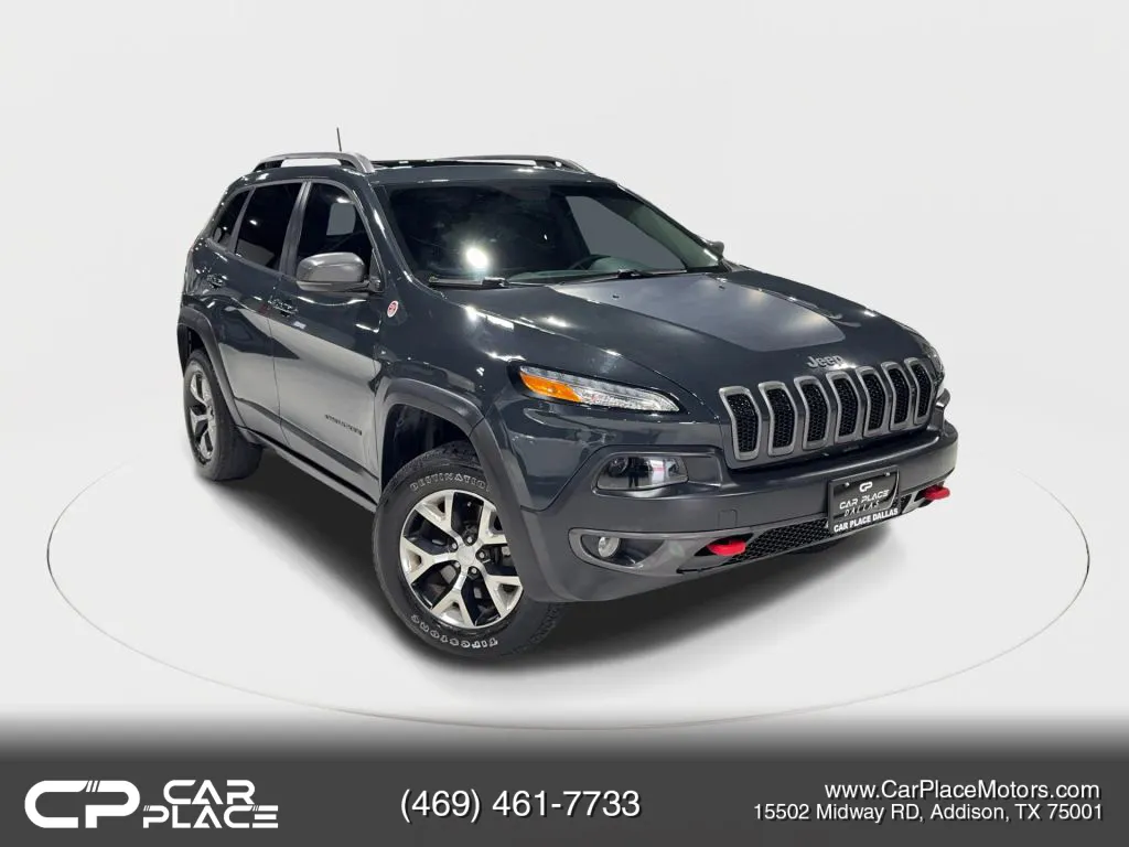 Gray 2018 Jeep Cherokee TrailHawk Sport Utility 4D for sale in Addison, TX
