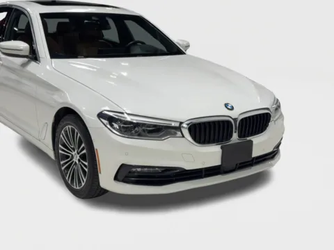 Another view of 2018 BMW 5 Series 530i xDrive Sedan 4D for sale in Addison, TX at Car Place Dallas