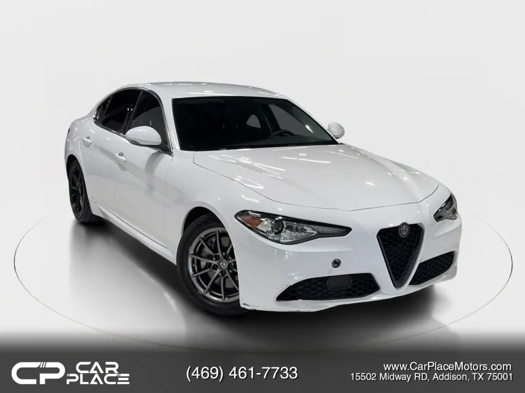 White 2018 Alfa Romeo Giulia Sedan 4D for sale in Addison, TX