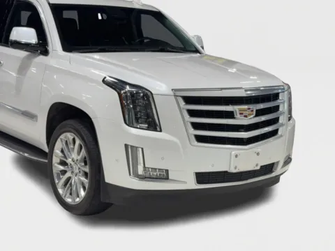 Another view of 2019 Cadillac Escalade Luxury Sport Utility 4D for sale in Addison, TX at Car Place Dallas