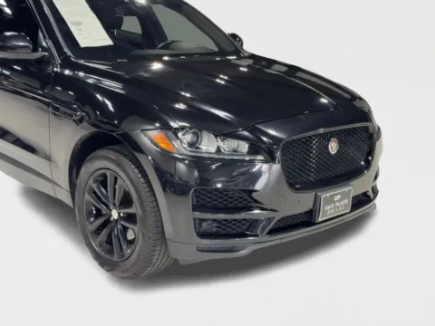 Another view of 2020 Jaguar F-PACE 25t Premium Sport Utility 4D for sale in Addison, TX at Car Place Dallas