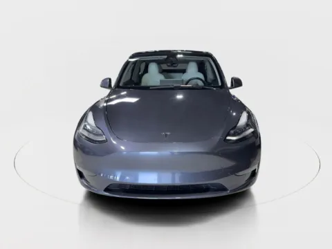 More photos of 2022 Tesla Model Y Long Range Sport Utility 4D at Car Place Dallas, TX