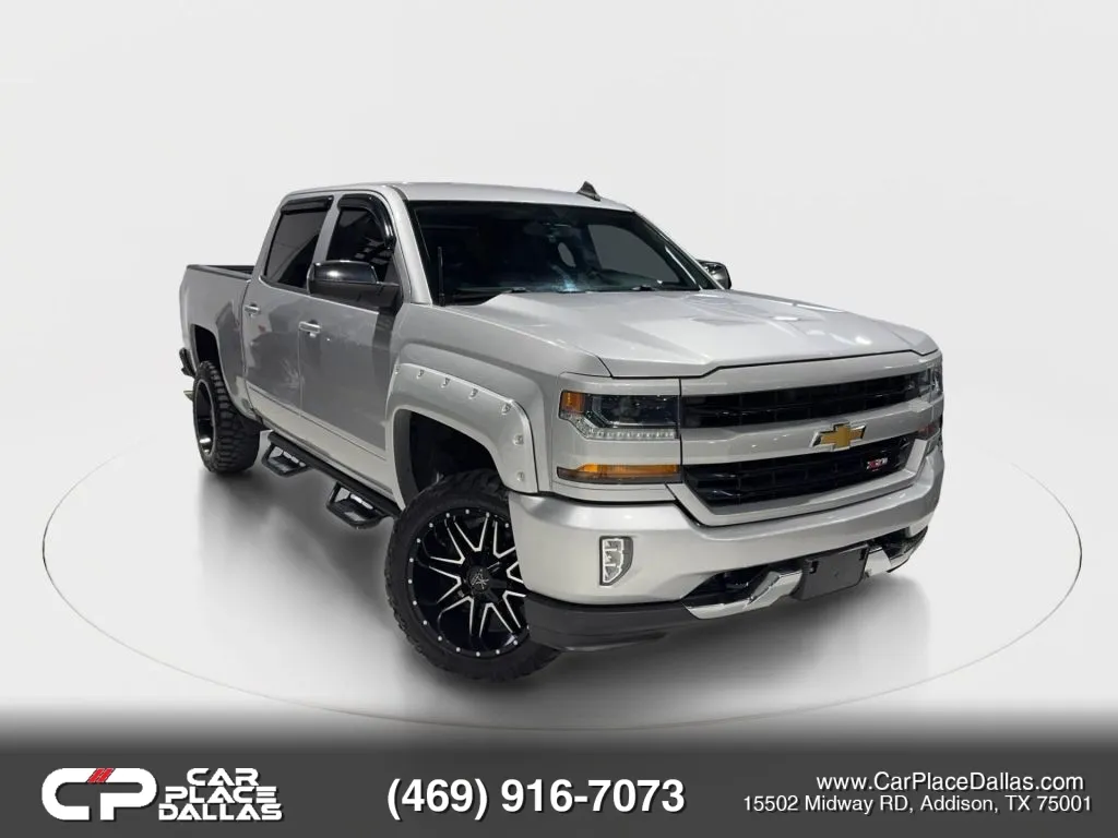 2018 Chevrolet Silverado 1500 Crew Cab Z71 LT Pickup 4D 5 3/4 ft for sale in Addison, TX