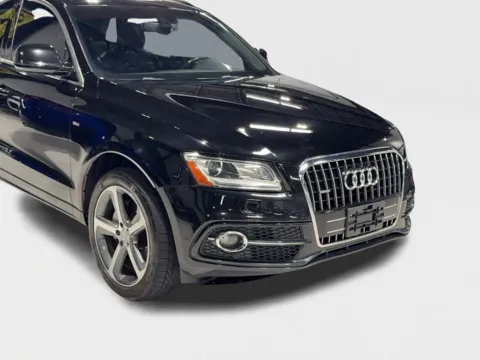 Another view of 2016 Audi Q5 3.0T Premium Plus Sport Utility 4D for sale in Addison, TX at Car Place Dallas