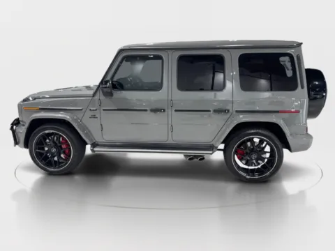 More photos of 2021 Mercedes-Benz AMG G-Class AMG G 63,G MANUFAKTUR,EXCL INT PLUS,NIGHT PKG,DISTRONIC,360 CAM,BURMESTER,SUNROOF,22 AMG WHLS at Car Place Dallas, TX