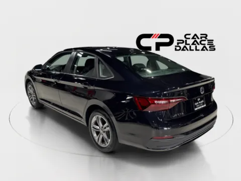 More photos of 2022 Volkswagen Jetta 1.5T SE Sedan 4D at Car Place Dallas, TX