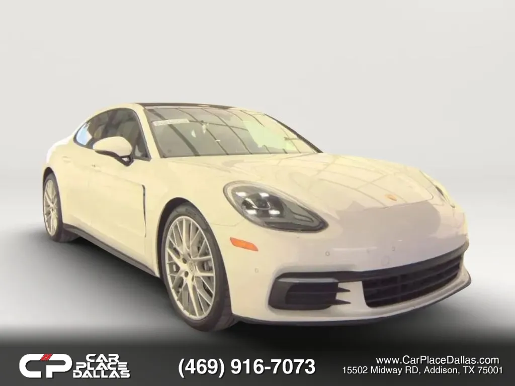 2019 Porsche Panamera 4's photo