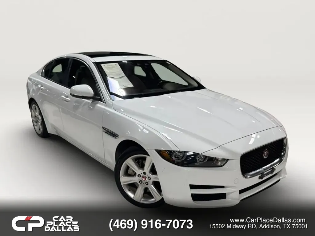 2017 Jaguar XE 25t Premium's photo