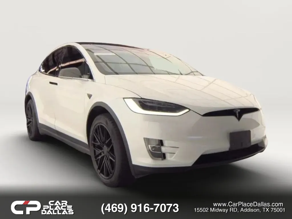 2018 Tesla Model X's photo