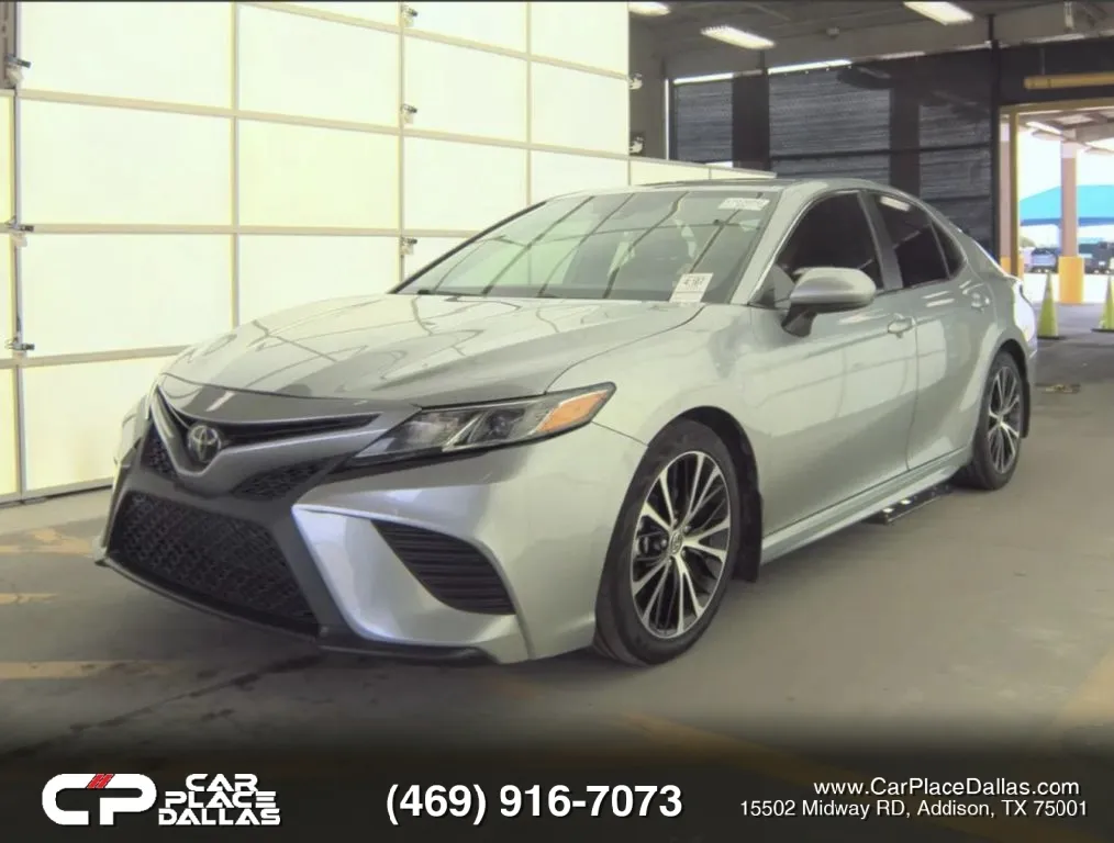 Silver 2020 Toyota Camry SE Sedan 4D for sale in Addison, TX
