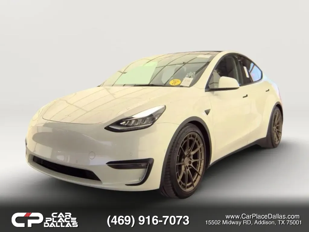 White 2021 Tesla Model Y Long Range Sport Utility 4D for sale in Addison, TX