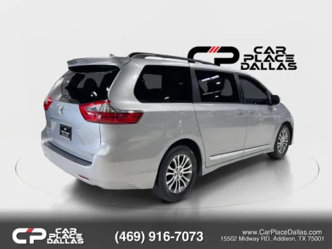 More photos of 2020 Toyota Sienna XLE NAV,CARPLAY,HTD LTHR,BLIND SPOT,PWR DOORS,PWR LIFTGATE,MOONROOF,CAM,3RD ROW at Car Place Dallas, TX