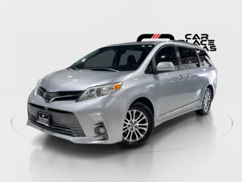 Photos of 2020 Toyota Sienna XLE NAV,CARPLAY,HTD LTHR,BLIND SPOT,PWR DOORS,PWR LIFTGATE,MOONROOF,CAM,3RD ROW for sale in Addison, TX at Car Place Dallas