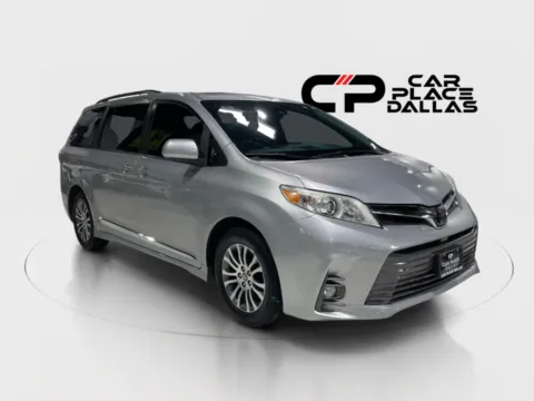 More photos of 2020 Toyota Sienna XLE NAV,CARPLAY,HTD LTHR,BLIND SPOT,PWR DOORS,PWR LIFTGATE,MOONROOF,CAM,3RD ROW at Car Place Dallas, TX