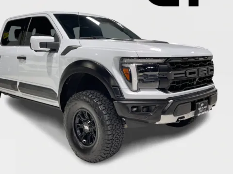 More photos of 2025 Ford F-150 SuperCrew Cab Raptor 450HP,FOX LIVE VALVE,4X4,LOCKER,SYNC 4,CARPLAY,ANDROID AUTO at Car Place Dallas, TX