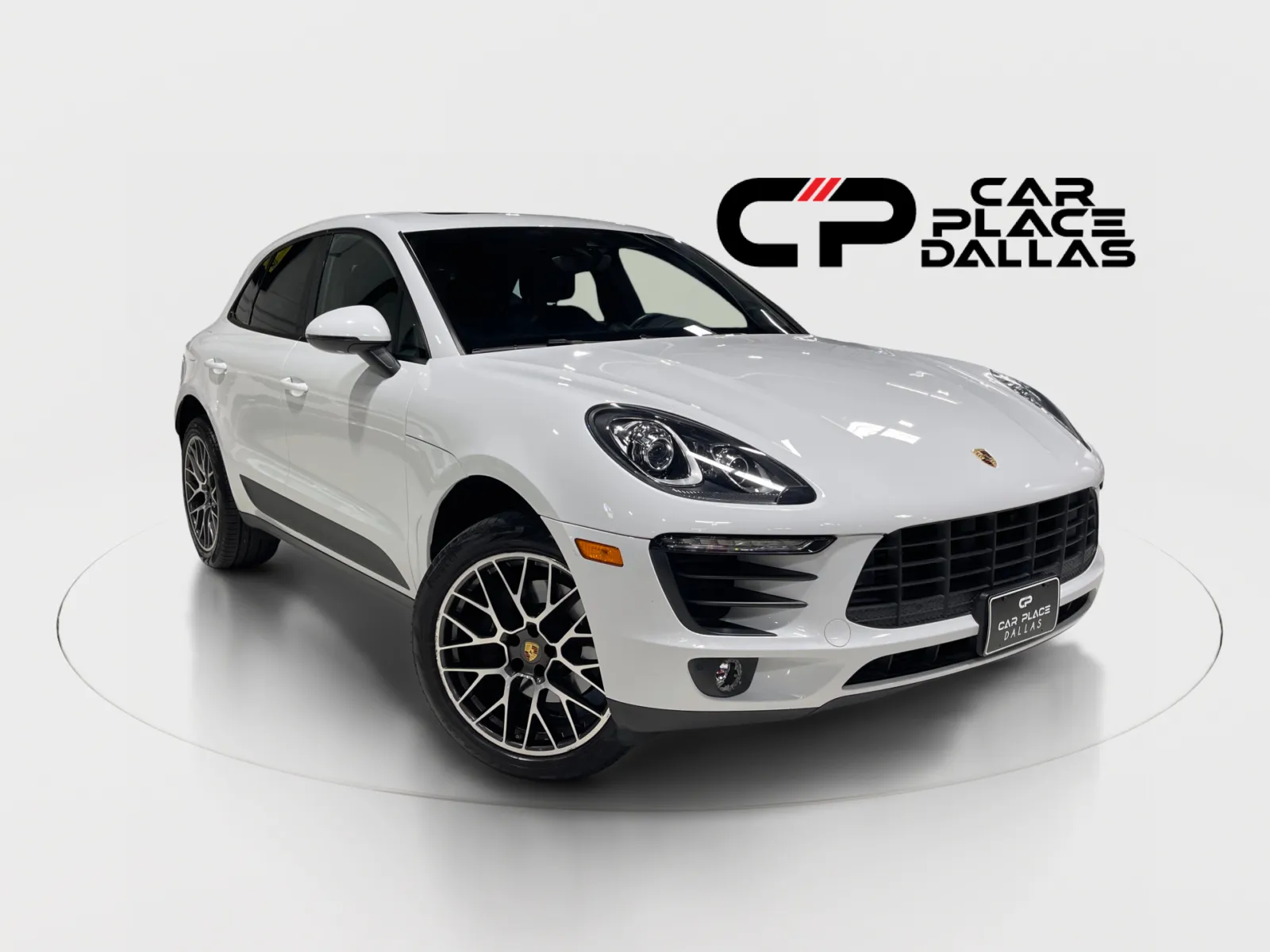 White 2018 Porsche Macan PDK,AWD,CAM,BT,PWR STS,DUAL CLIMATE,LOW MILES for sale in Addison, TX