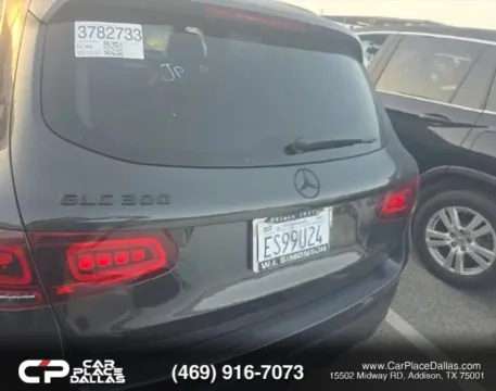 More photos of 2021 Mercedes-Benz GLC 300 CAM,BT,MEMORY STS,PWR LIFTGATE,DUAL CLIMATE,LOW MILES at Car Place Dallas, TX