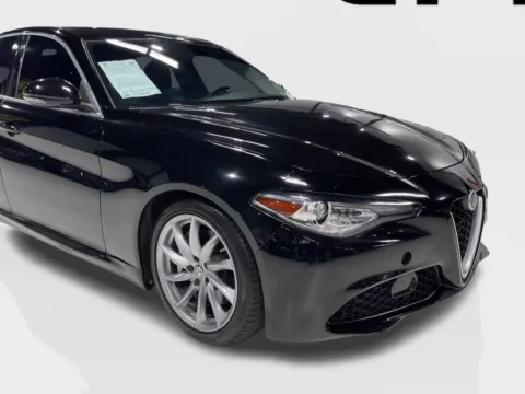 More photos of 2019 Alfa Romeo Giulia SL FWD,NAV,BOSE,360 CAM,BLIND SPOT,HTD LTHR,REMOTE START,PWR LIFTGATE at Car Place Dallas, TX