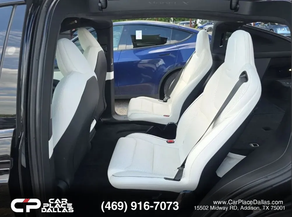 2022 Tesla Model X Plaid - Photo 9