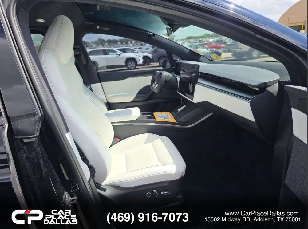 2022 Tesla Model X Plaid - Photo 13