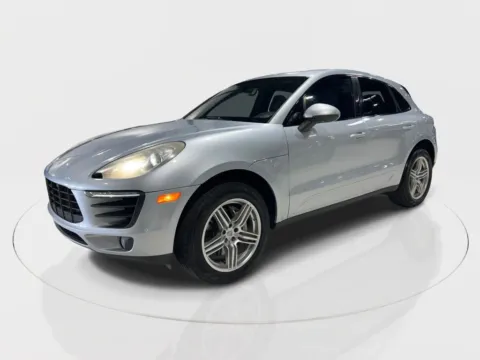 More photos of 2016 Porsche Macan S Sport Utility 4D at Car Place Dallas, TX
