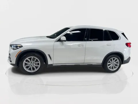 Another view of 2019 BMW X5 xDrive40i Sport Utility 4D for sale in Addison, TX at Car Place Dallas