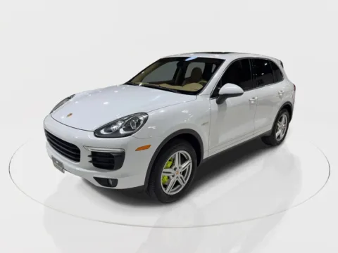 More photos of 2015 Porsche Cayenne S E-Hybrid Sport Utility 4D at Car Place Dallas, TX