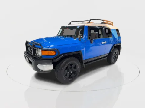 More photos of 2007 Toyota FJ Cruiser Sport Utility 2D at Car Place Dallas, TX