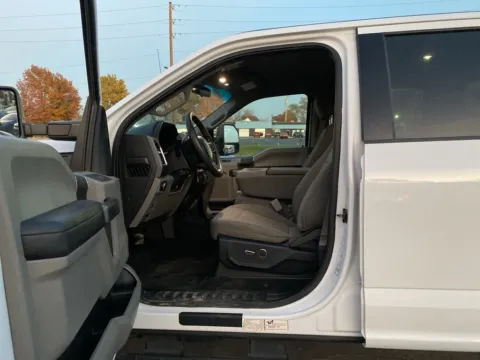 More photos of 2017 Ford F-350SD XL at MAG Auto - Munsterman Automotive Group, MO