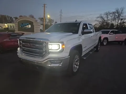 Photos of 2018 GMC Sierra 1500 SLT for sale in Blue Springs, MO at MAG Auto - Munsterman Automotive Group