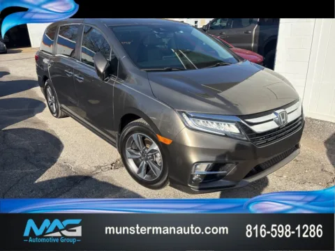 Gray 2019 Honda Odyssey Touring for sale in Blue Springs, MO