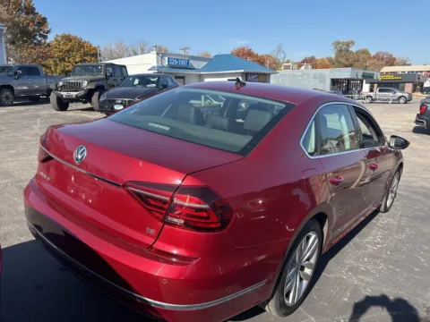Another view of 2018 Volkswagen Passat 2.0T SE w/Technology for sale in Blue Springs, MO at MAG Auto - Munsterman Automotive Group
