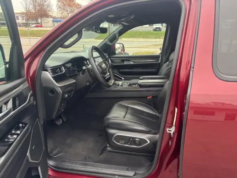 More photos of 2022 Jeep Wagoneer Series II at MAG Auto - Munsterman Automotive Group, MO