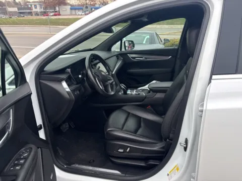 More photos of 2022 Cadillac XT5 Luxury at MAG Auto - Munsterman Automotive Group, MO