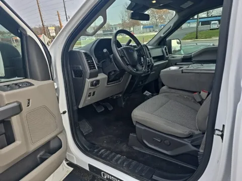 More photos of 2019 Ford F-150 XLT at MAG Auto - Munsterman Automotive Group, MO