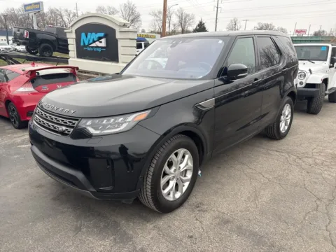 Photos of 2020 Land Rover Discovery SE for sale in Blue Springs, MO at MAG Auto - Munsterman Automotive Group