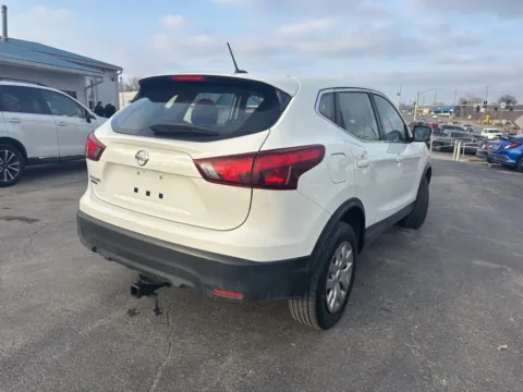 Another view of 2019 Nissan Rogue Sport S for sale in Blue Springs, MO at MAG Auto - Munsterman Automotive Group