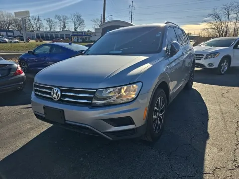 Photos of 2020 Volkswagen Tiguan 2.0T SE for sale in Blue Springs, MO at MAG Auto - Munsterman Automotive Group