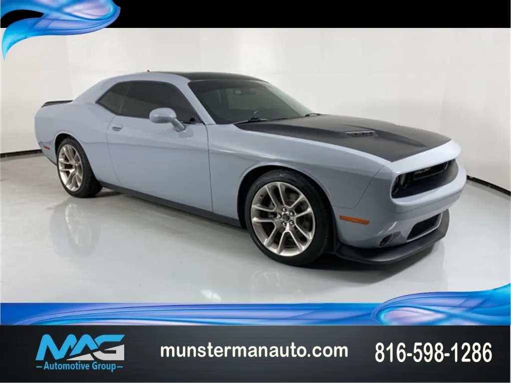 2020 Dodge Challenger R/T's photo