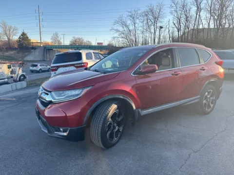 More photos of 2017 Honda CR-V Touring at MAG Auto - Munsterman Automotive Group, MO