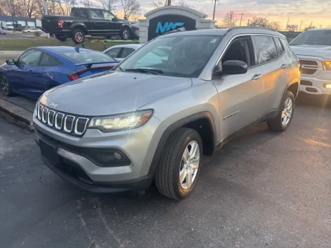 Photos of 2022 Jeep Compass Latitude for sale in Blue Springs, MO at MAG Auto - Munsterman Automotive Group