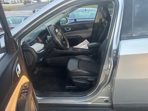 More photos of 2022 Jeep Compass Latitude at MAG Auto - Munsterman Automotive Group, MO