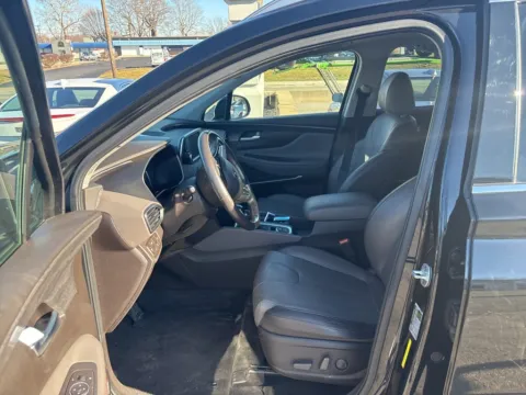 More photos of 2019 Hyundai Santa Fe Limited at MAG Auto - Munsterman Automotive Group, MO