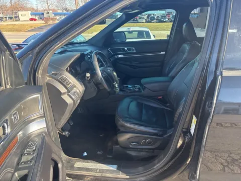 More photos of 2018 Ford Explorer Limited at MAG Auto - Munsterman Automotive Group, MO