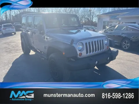 Silver 2013 Jeep Wrangler Unlimited Sport for sale in Blue Springs, MO