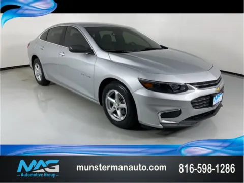 Silver 2018 Chevrolet Malibu LS for sale in Blue Springs, MO