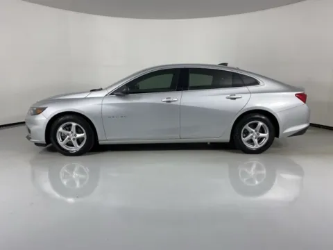 More photos of 2018 Chevrolet Malibu LS at MAG Auto - Munsterman Automotive Group, MO