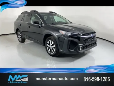 Black 2023 Subaru Outback Premium for sale in Blue Springs, MO
