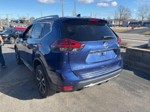 Photos of 2019 Nissan Rogue SL for sale in Blue Springs, MO at MAG Auto - Munsterman Automotive Group
